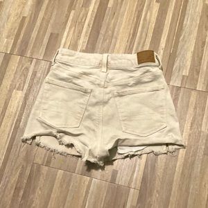American eagle white shorts